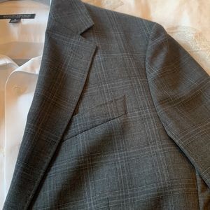 NEW Banana Republic Men’s suit